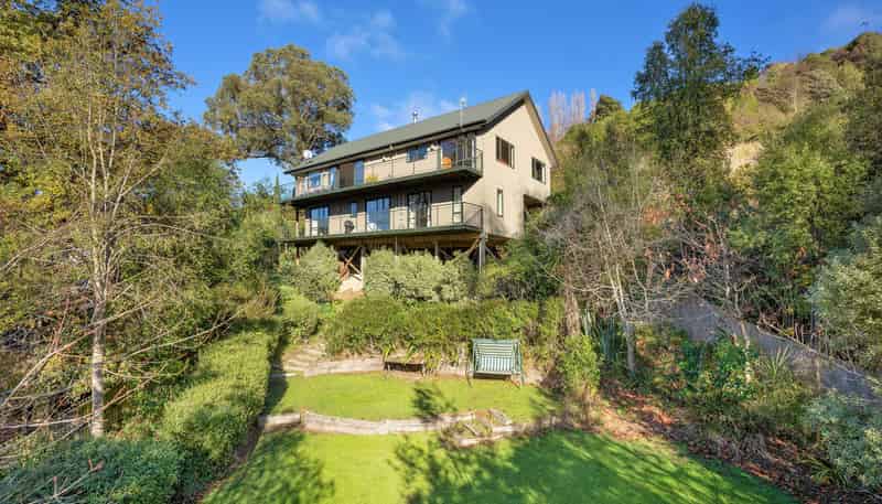 9 Glas Brae, Governors Bay