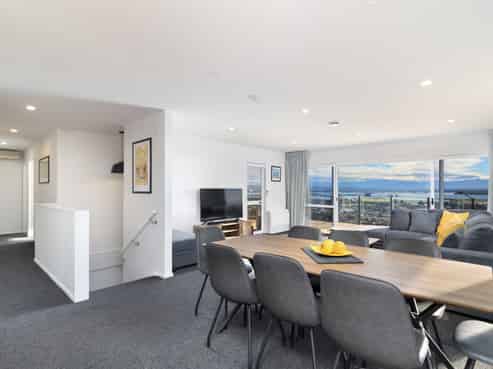 52 Coster Street, Enner Glynn