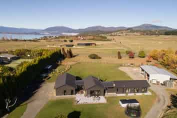 11 Riverpark Drive, Kuratau