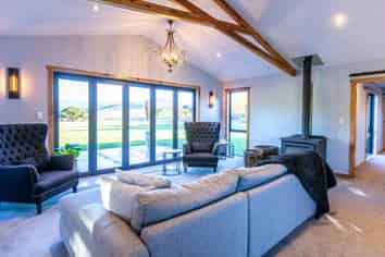 11 Riverpark Drive, Kuratau