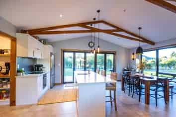 11 Riverpark Drive, Kuratau