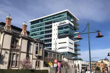 Two Consecutive Floors with Exquisite Views