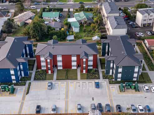 57 Henderson Valley Road, Henderson