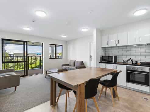 57 Henderson Valley Road, Henderson