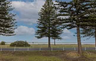 82 Te Awa Avenue, Te Awa