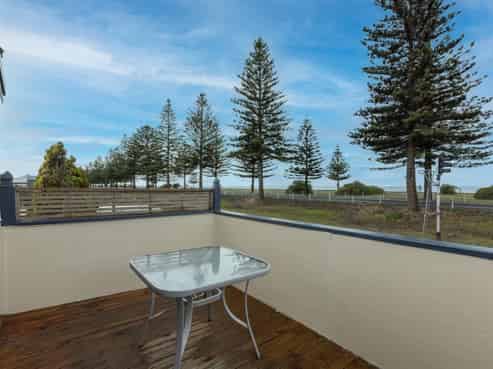 82 Te Awa Avenue, Te Awa