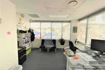 LEASE AS IS OR REFIT TO SUIT