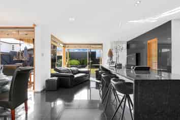 299 Oceanbeach Road, Mount Maunganui