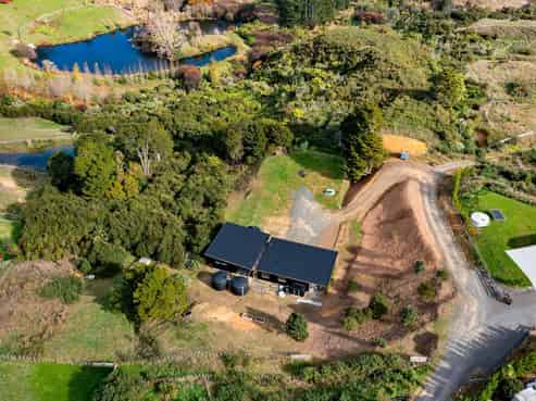 18 Niccone Place, Bombay