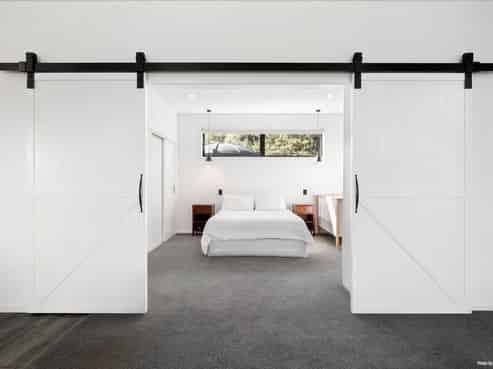 18 Niccone Place, Bombay