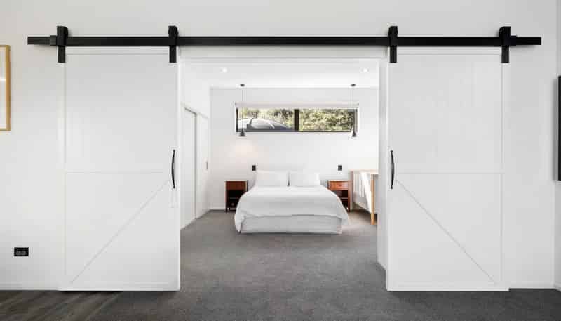 18 Niccone Place, Bombay