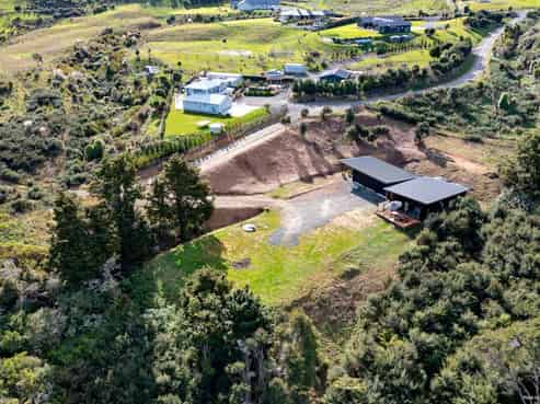 18 Niccone Place, Bombay