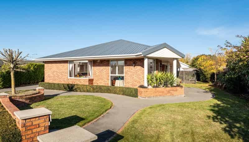10 Autumn Place, Redwood