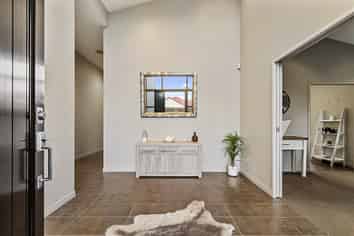 6 Baxendale Drive, Westbrook