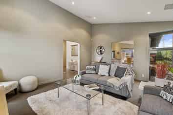 6 Baxendale Drive, Westbrook