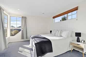 10 Quantock Place, Burwood