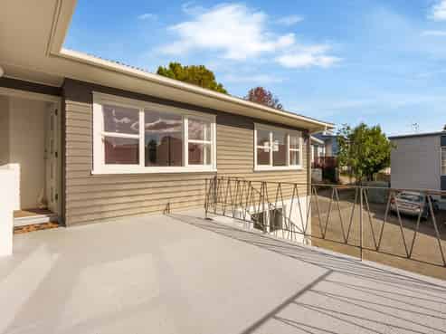 8 Saffron Street, Birkdale