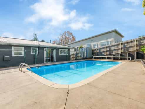 8 Saffron Street, Birkdale