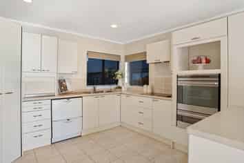 110 Clovelly Road, Bucklands Beach