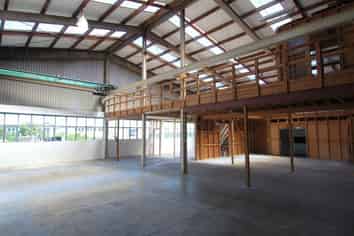 Versatile Kingsland Standalone