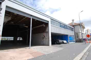 Versatile Kingsland Standalone