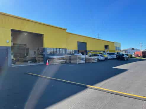 Superb Profile, Must See