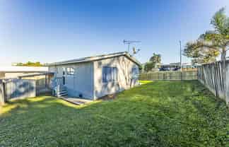 1/136 Shifnal Drive, Randwick Park