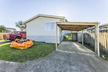 1/136 Shifnal Drive, Randwick Park