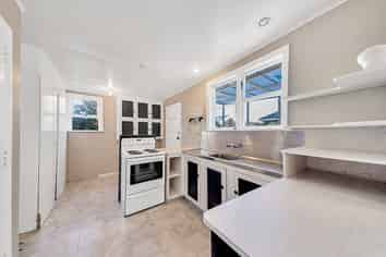 3 Robbins Crescent, Hawera