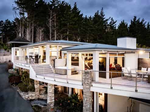 5 Kingswood Place, Langs Beach