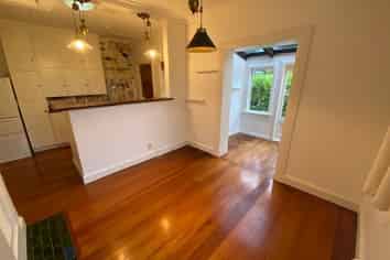 54 Kano Street, Karori