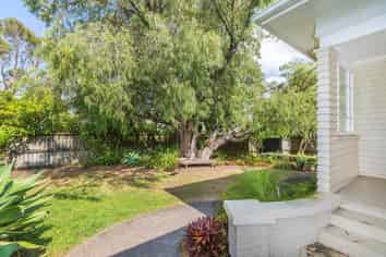 172 Lake Road, Belmont