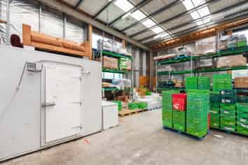 Warehouse/food preparation for lease at Waimauku