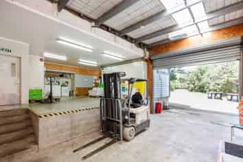 Warehouse/food preparation for lease at Waimauku