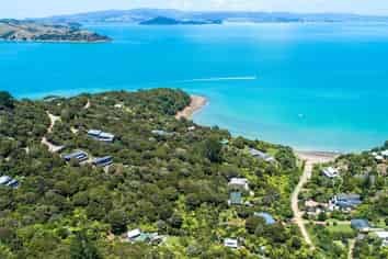 8 Wallingford Avenue, Waiheke Island