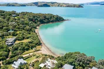 8 Wallingford Avenue, Waiheke Island