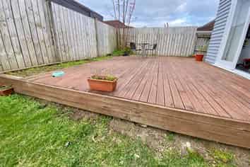 21A Thomas Road, Mangere