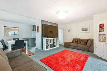 2/32 Buckland Road, Mangere East