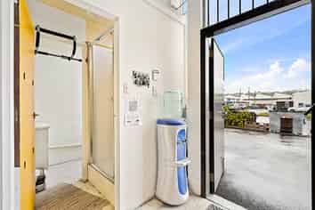 Ideal Industrial Unit - Henderson