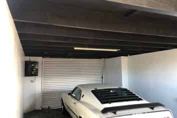 SMALL WAIRAU ROAD WAREHOUSE AND OFFICES