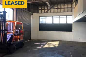 SMALL WAIRAU ROAD WAREHOUSE AND OFFICES