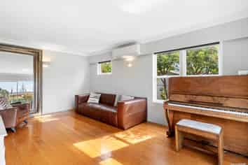 18 Liston Crescent, Cockle Bay