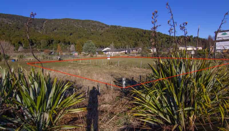 Lot 13 Erua Road, National Park