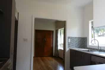 86 Valley Road, Mount Eden