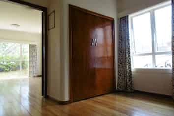 86 Valley Road, Mount Eden