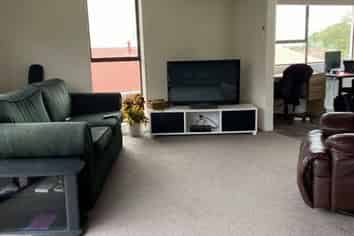 104 Riversdale Drive, Merrilands