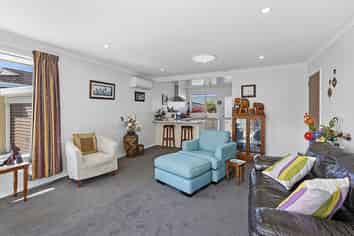 2/36 Niven Street, Avondale