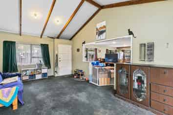 2/42 Kairimu Street, Stokes Valley