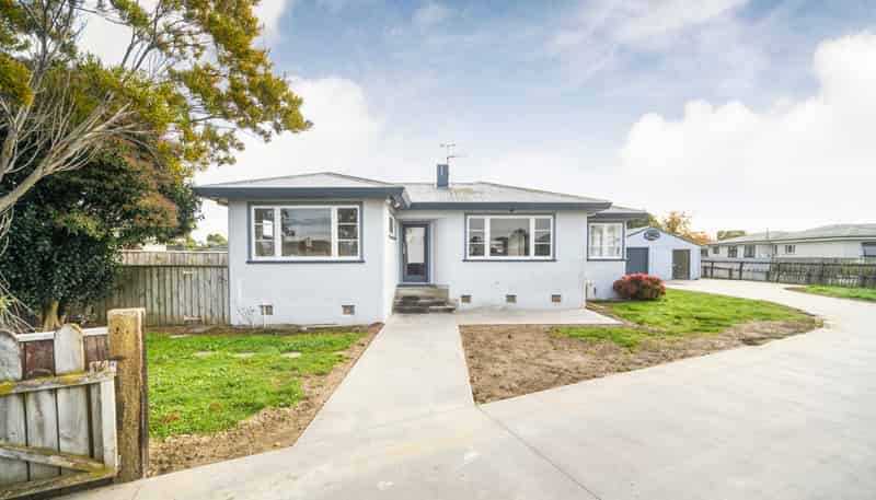 17 Belvedere Crescent, Takaro