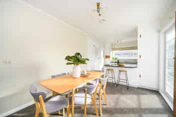 17 Belvedere Crescent, Takaro